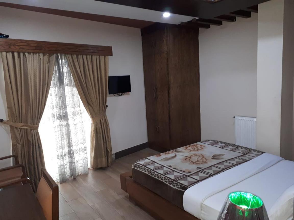 Midtown Hotel Ravalpindi Kültér fotó