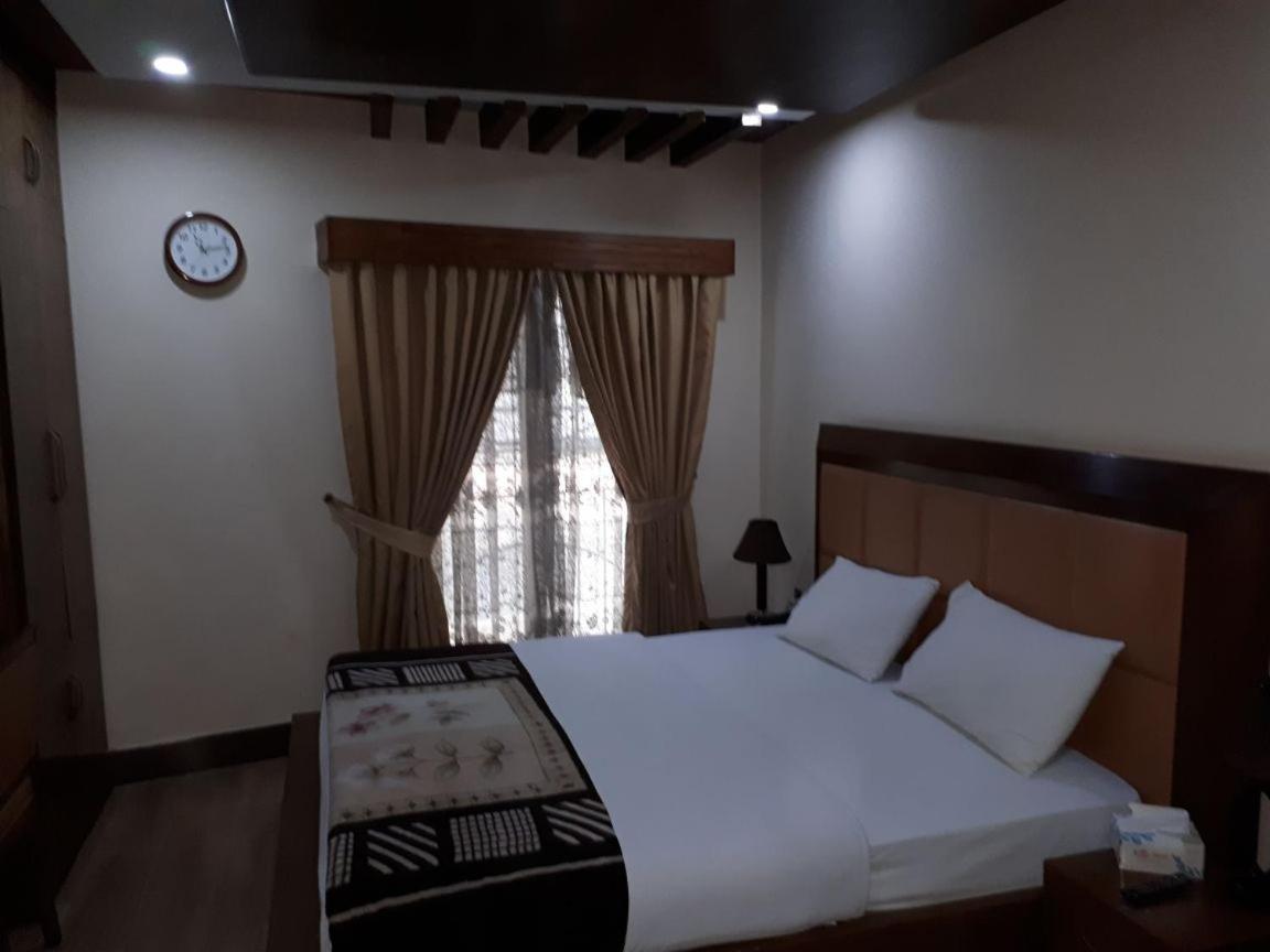 Midtown Hotel Ravalpindi Kültér fotó